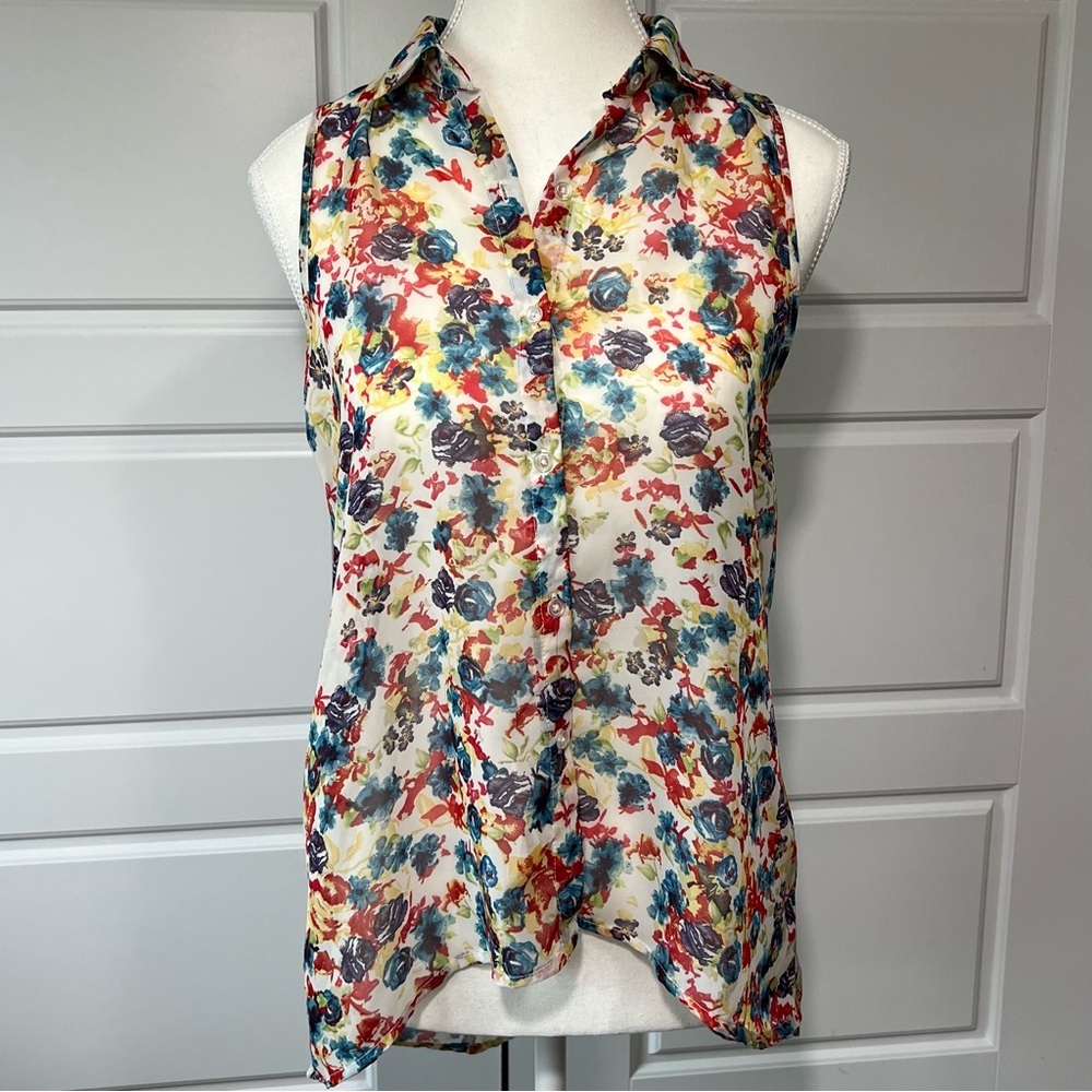 Ambiance Apparel SM Women's Floral Sleeveless Women's Top